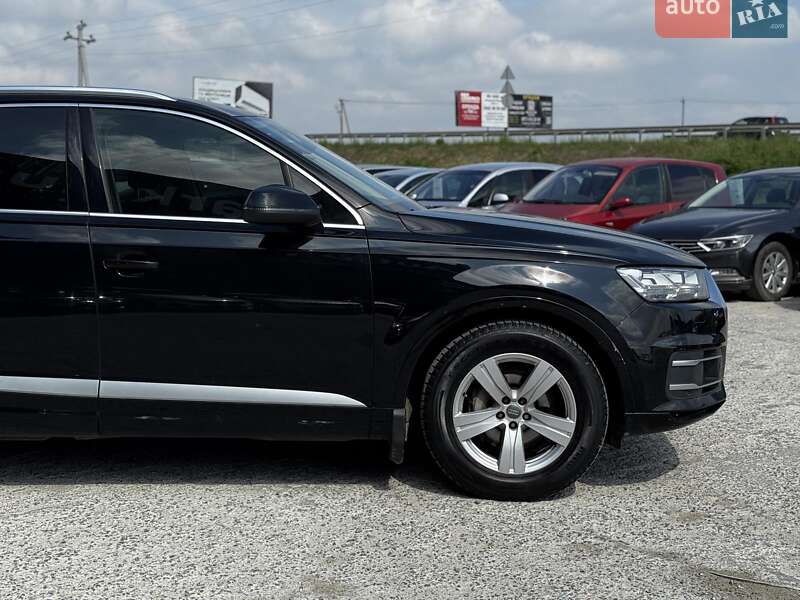 Позашляховик / Кросовер Audi Q7 2018 в Львові
