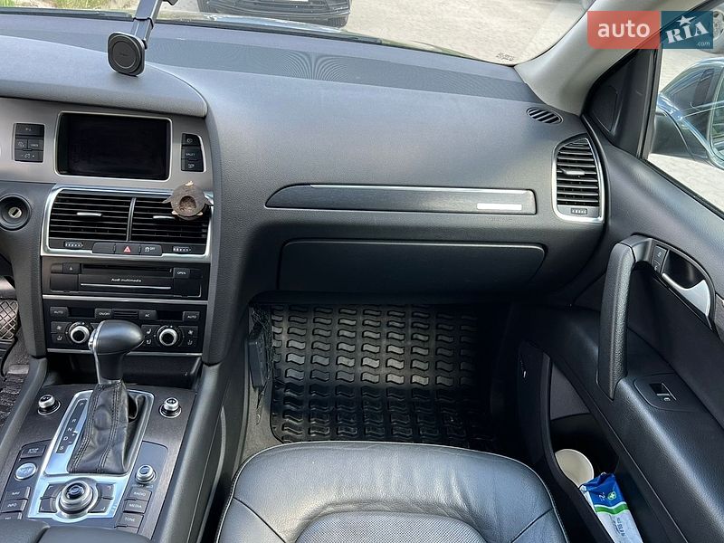 Позашляховик / Кросовер Audi Q7 2012 в Львові