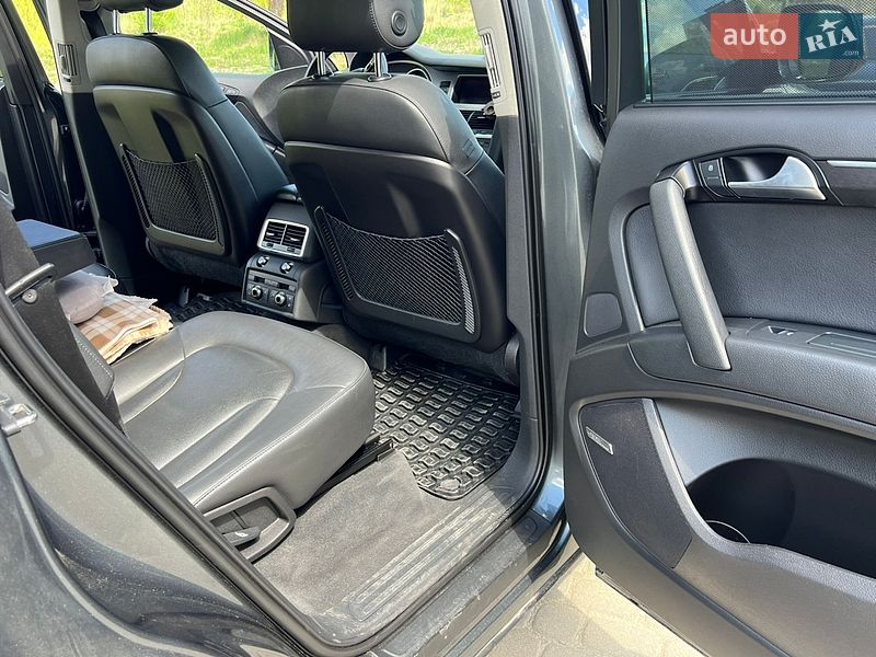 Позашляховик / Кросовер Audi Q7 2012 в Львові