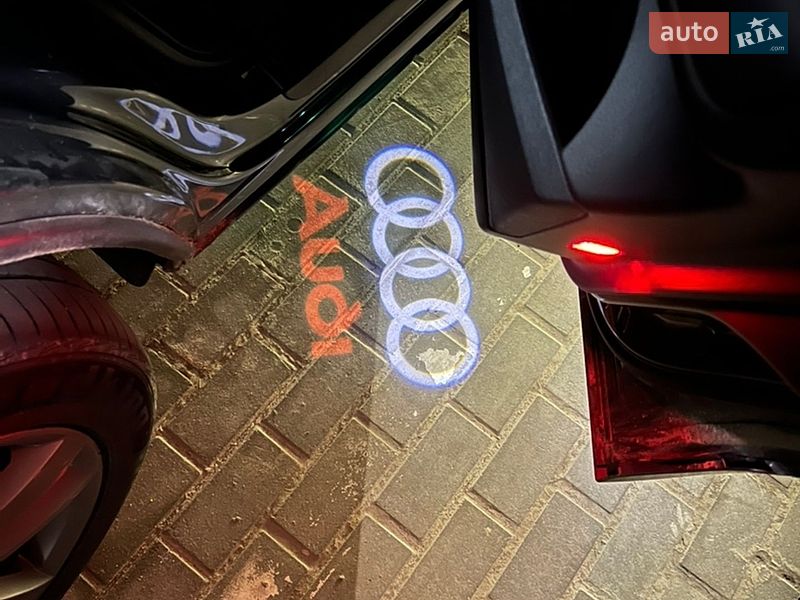 Позашляховик / Кросовер Audi Q7 2012 в Львові