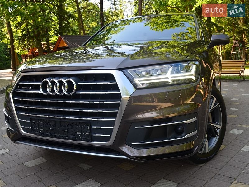 Позашляховик / Кросовер Audi Q7 2015 в Трускавці