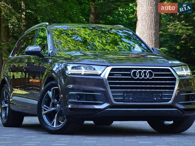 Позашляховик / Кросовер Audi Q7 2015 в Трускавці