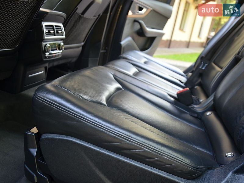 Позашляховик / Кросовер Audi Q7 2015 в Трускавці