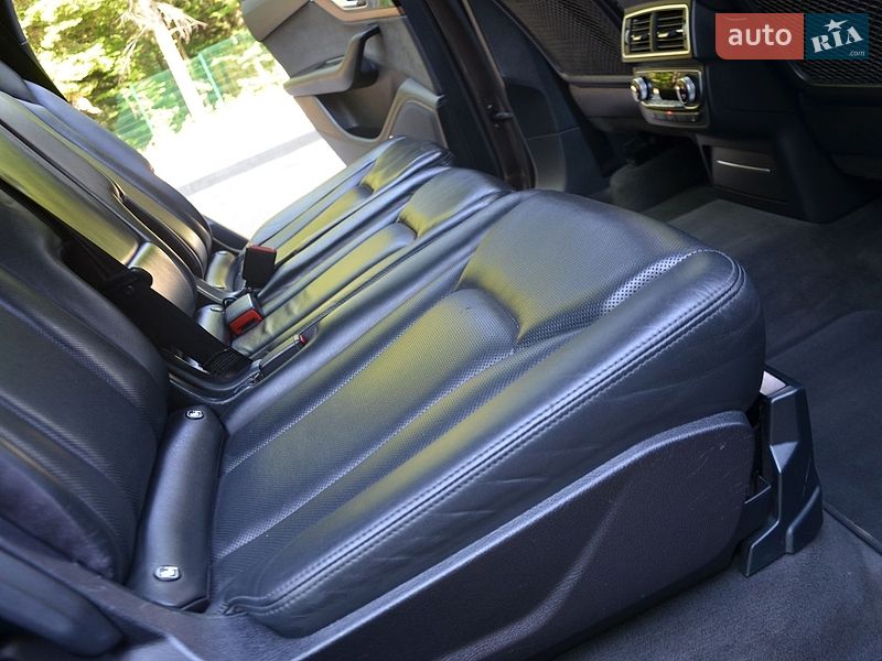 Позашляховик / Кросовер Audi Q7 2015 в Трускавці