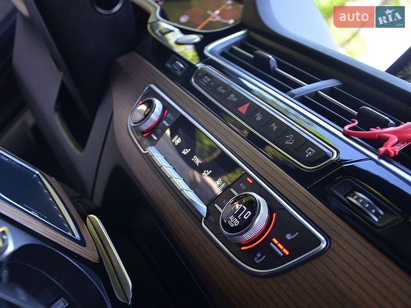 Позашляховик / Кросовер Audi Q7 2015 в Трускавці