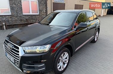 Позашляховик / Кросовер Audi Q7 2017 в Володимирі
