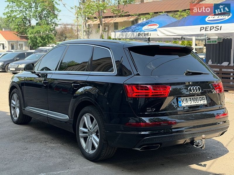 Позашляховик / Кросовер Audi Q7 2015 в Києві фото 5 Позашляховик / Кросовер Audi Q7 2015 в Києві