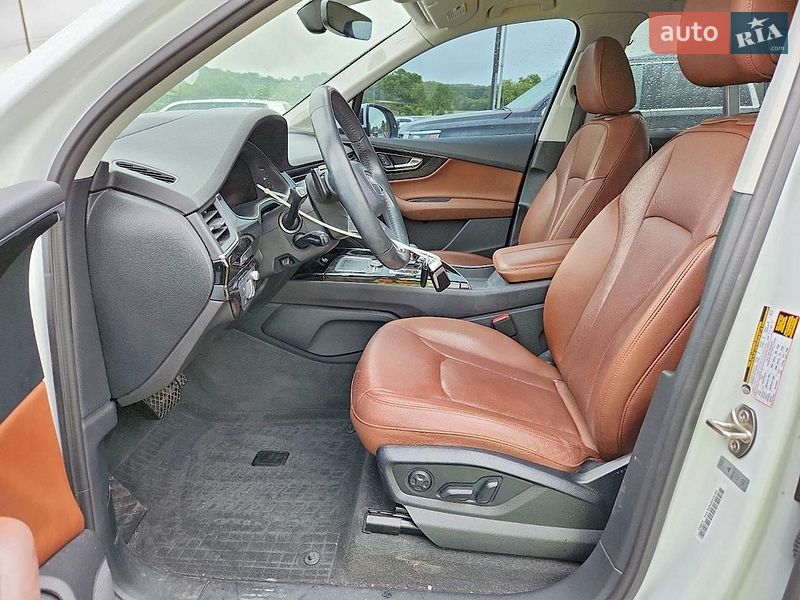 Позашляховик / Кросовер Audi Q7 2018 в Львові