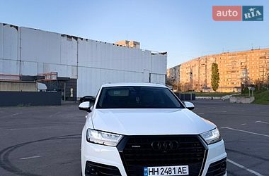 Внедорожник / Кроссовер Audi Q7 2017 в Одессе