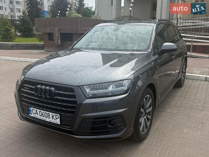 Позашляховик / Кросовер Audi Q7 2016 в Черкасах