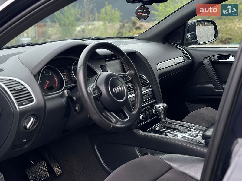 Позашляховик / Кросовер Audi Q7 2013 в Самборі