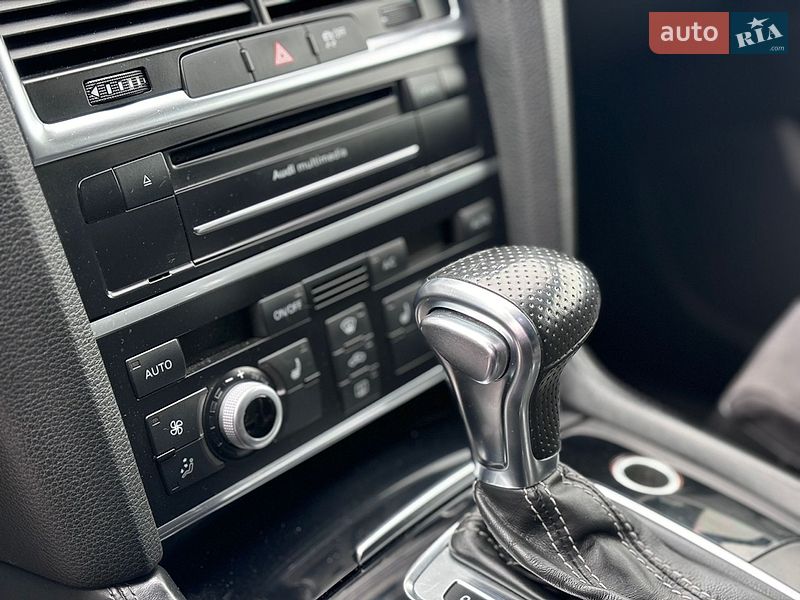 Позашляховик / Кросовер Audi Q7 2013 в Самборі