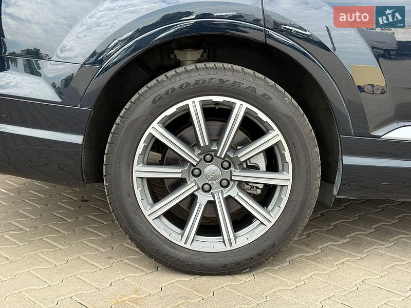 Внедорожник / Кроссовер Audi Q7 2017 в Ковеле