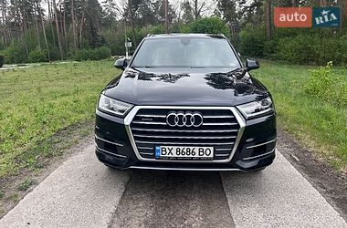 Внедорожник / Кроссовер Audi Q7 2016 в Шепетовке