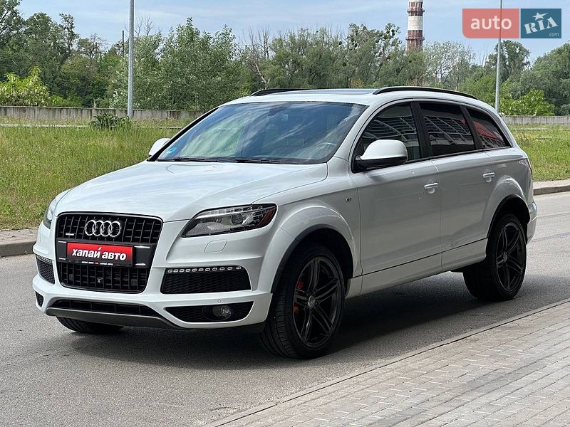 Позашляховик / Кросовер Audi Q7 2013 в Києві