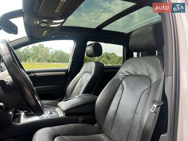 Позашляховик / Кросовер Audi Q7 2013 в Києві