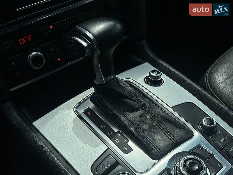 Позашляховик / Кросовер Audi Q7 2013 в Києві