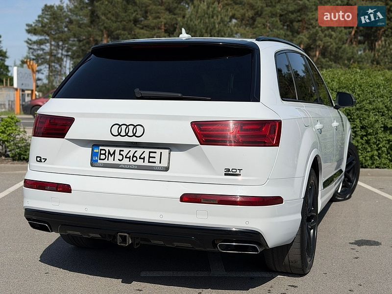 Внедорожник / Кроссовер Audi Q7 2016 в Киеве
