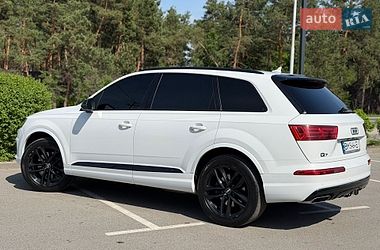 Внедорожник / Кроссовер Audi Q7 2016 в Киеве