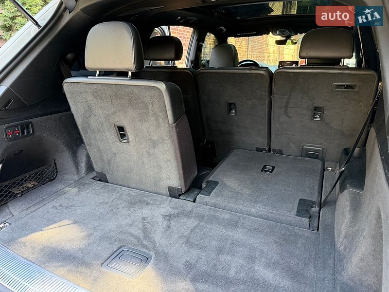 Внедорожник / Кроссовер Audi Q7 2016 в Киеве