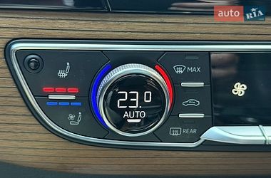 Внедорожник / Кроссовер Audi Q7 2016 в Киеве