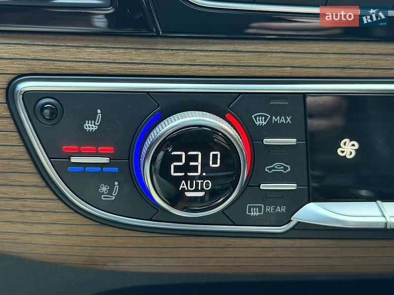 Внедорожник / Кроссовер Audi Q7 2016 в Киеве