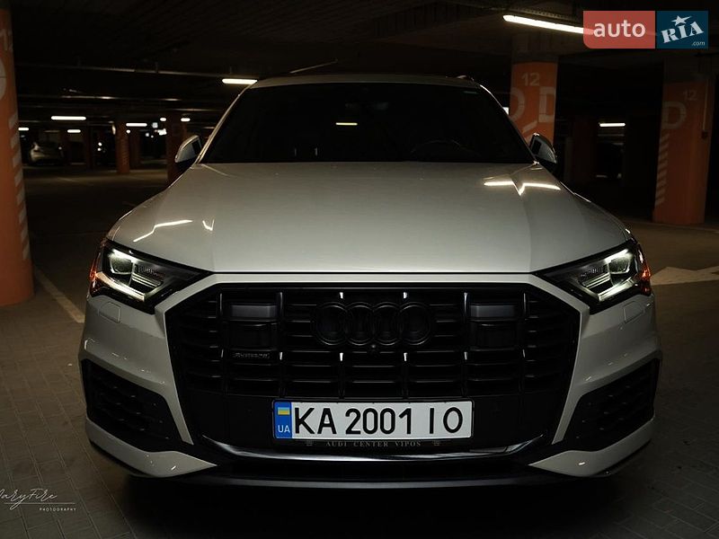 Позашляховик / Кросовер Audi Q7 2020 в Києві