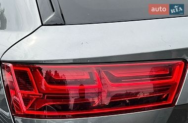 Позашляховик / Кросовер Audi Q7 2017 в Одесі