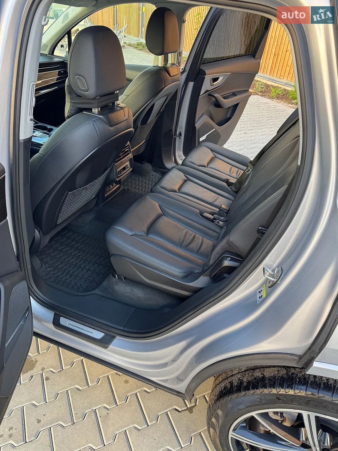 2020 Audi Q7 - мініатюра 16