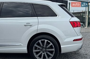 Внедорожник / Кроссовер Audi Q7 2016 в Луцке