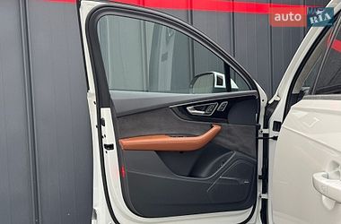 Внедорожник / Кроссовер Audi Q7 2016 в Луцке