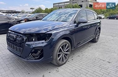 Позашляховик / Кросовер Audi Q7 2024 в Львові
