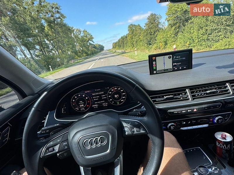 Позашляховик / Кросовер Audi Q7 2016 в Сумах