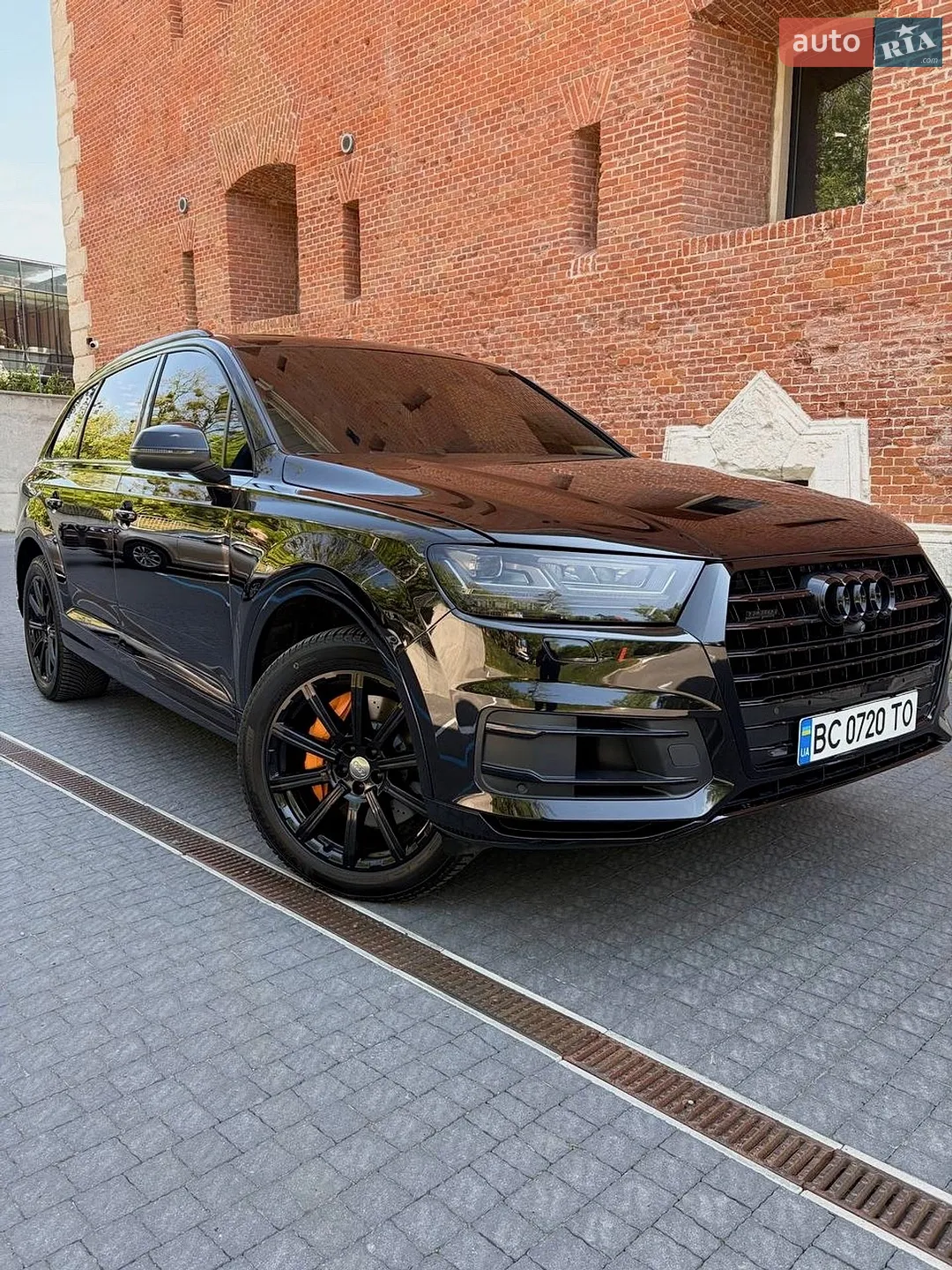 Audi Q7 2016 VIN WA1VAAF76HD011161 фото оголошення 4 з 27