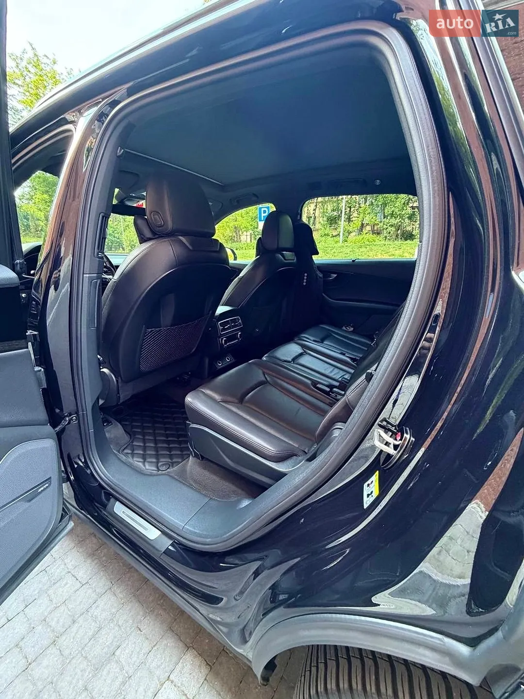 Audi Q7 2016 VIN WA1VAAF76HD011161 фото оголошення 14 з 27