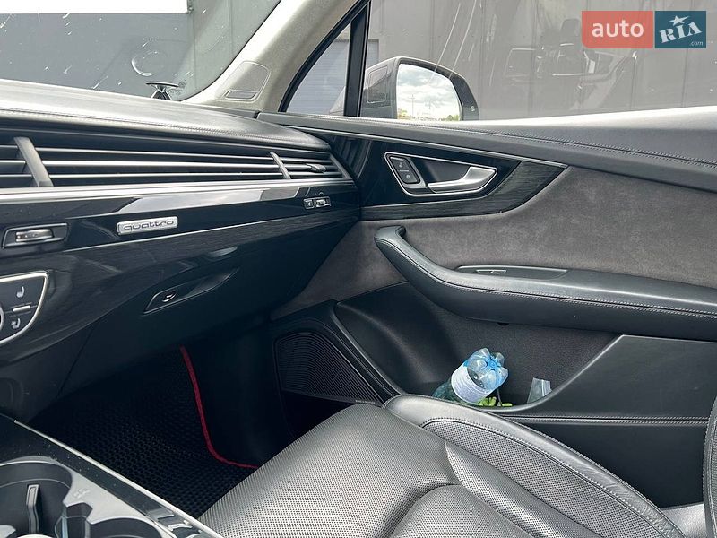 Внедорожник / Кроссовер Audi Q7 2016 в Львове