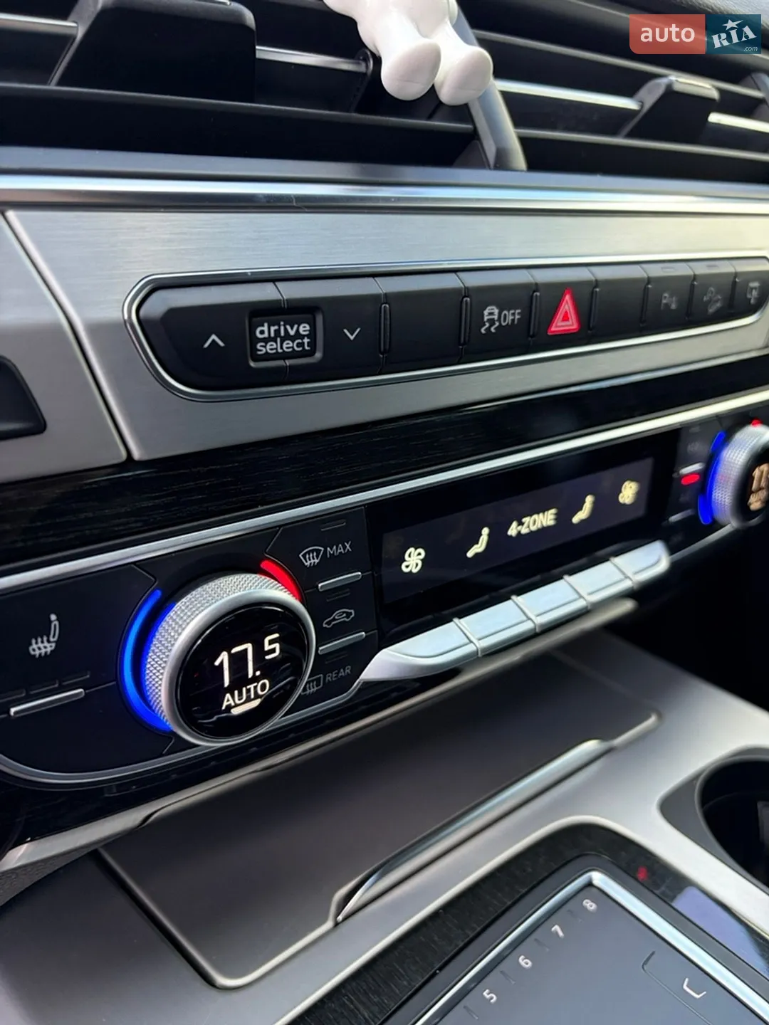 2016 Audi Q7 - мініатюра 25