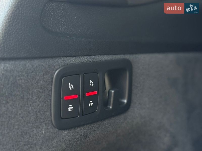 Внедорожник / Кроссовер Audi Q7 2016 в Ровно