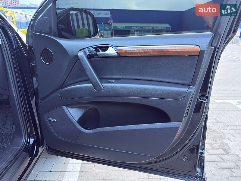 Внедорожник / Кроссовер Audi Q7 2014 в Броварах