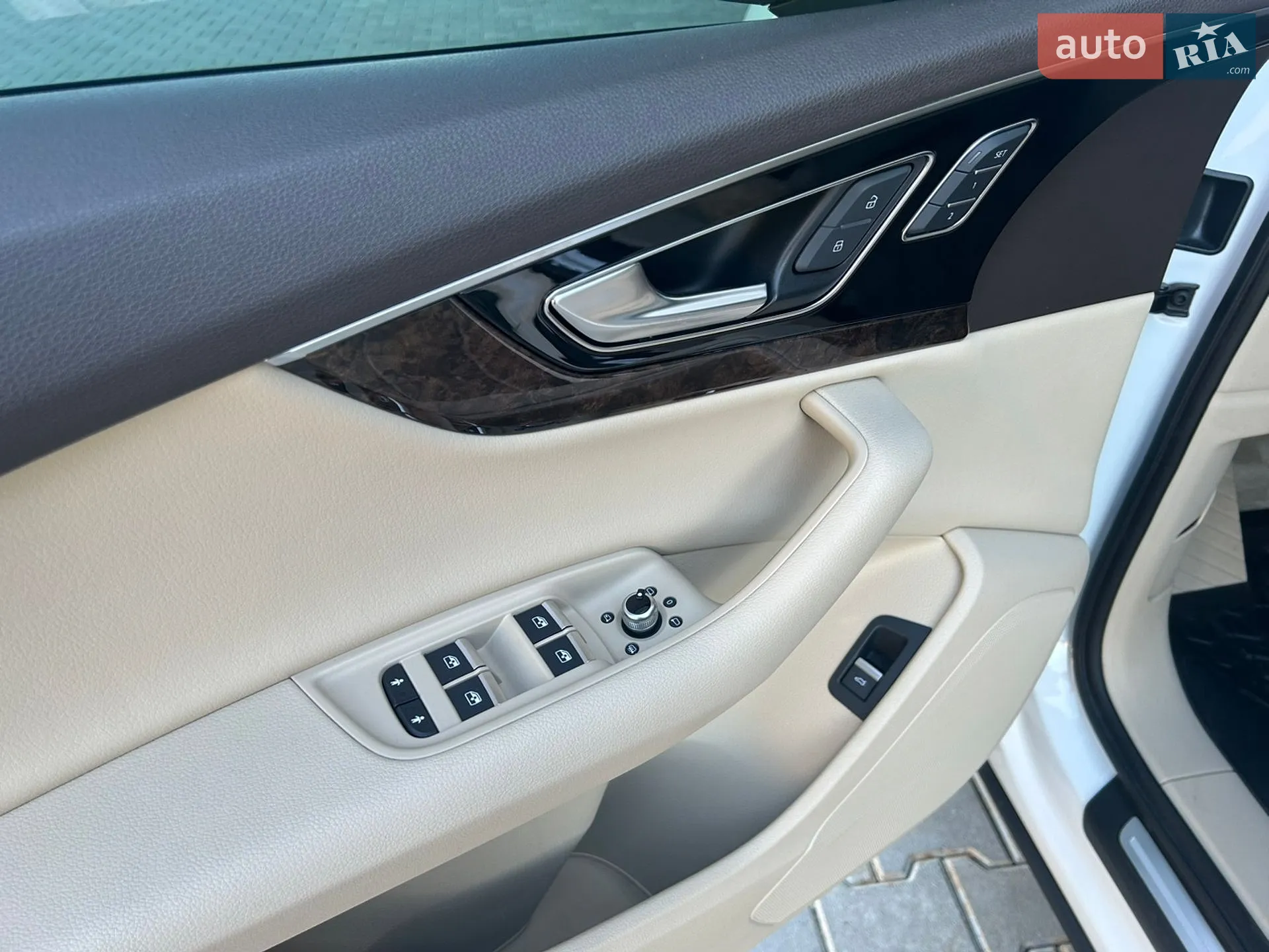 2016 Audi Q7 - мініатюра 21