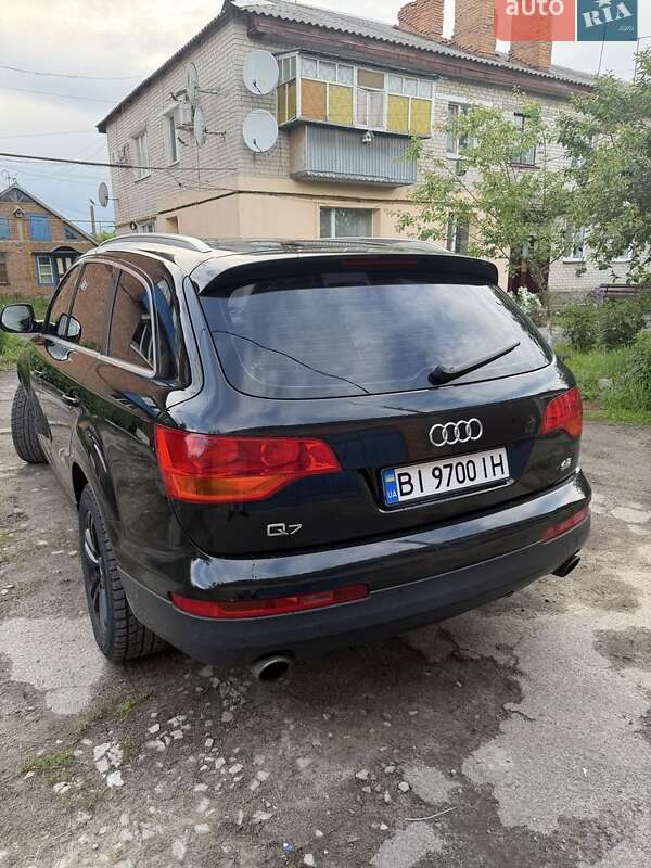 Позашляховик / Кросовер Audi Q7 2007 в Семенівці