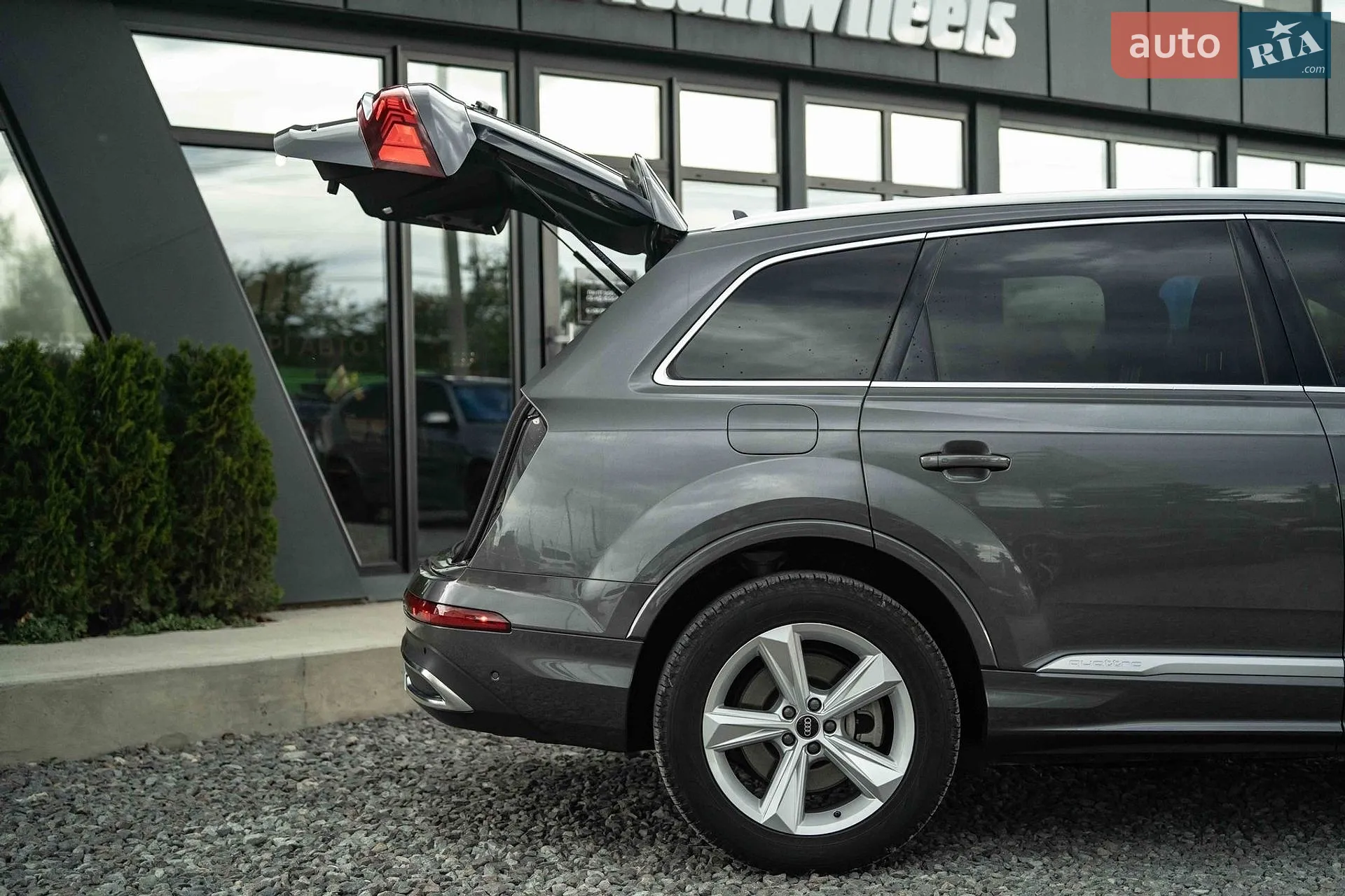 2020 Audi Q7 - мініатюра 17