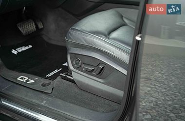 Внедорожник / Кроссовер Audi Q7 2020 в Черновцах