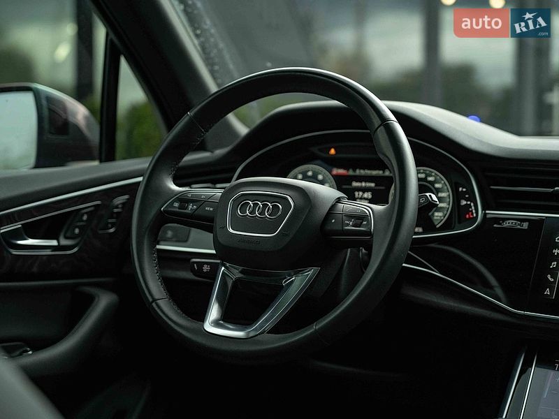 Внедорожник / Кроссовер Audi Q7 2020 в Черновцах