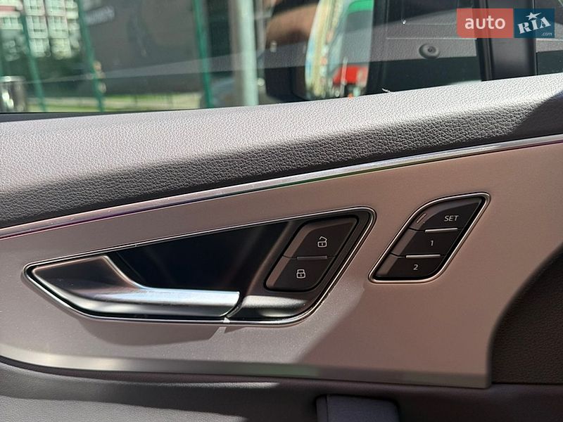 Позашляховик / Кросовер Audi Q7 2025 в Києві