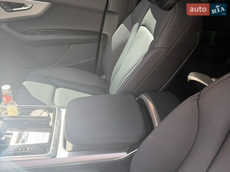 Позашляховик / Кросовер Audi Q7 2025 в Києві