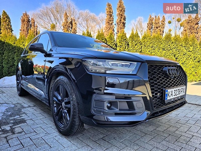 Позашляховик / Кросовер Audi Q7 2016 в Києві