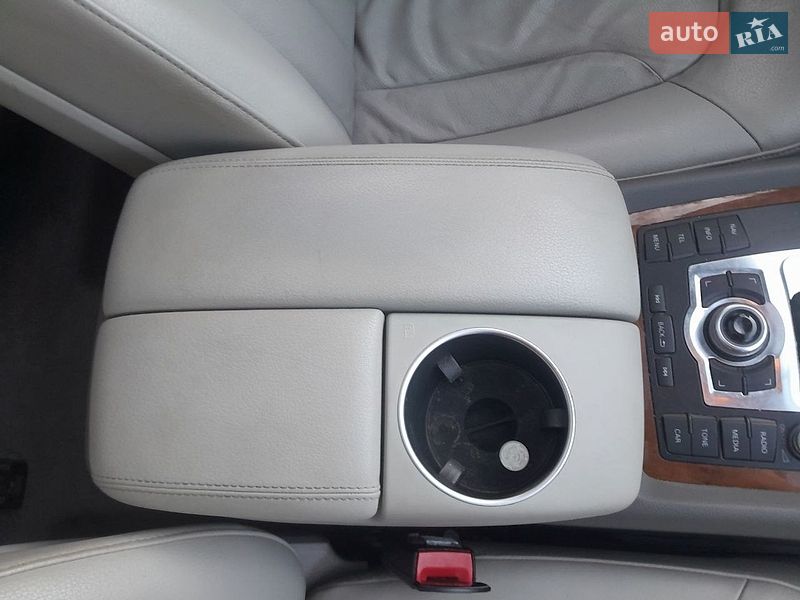 Внедорожник / Кроссовер Audi Q7 2015 в Владимире