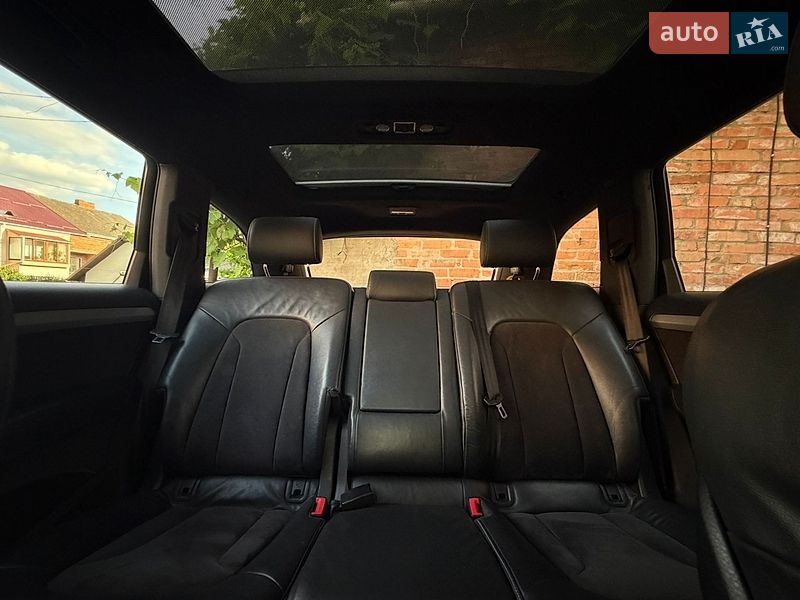 Внедорожник / Кроссовер Audi Q7 2015 в Виннице