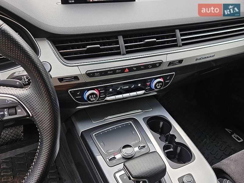 Внедорожник / Кроссовер Audi Q7 2015 в Киеве